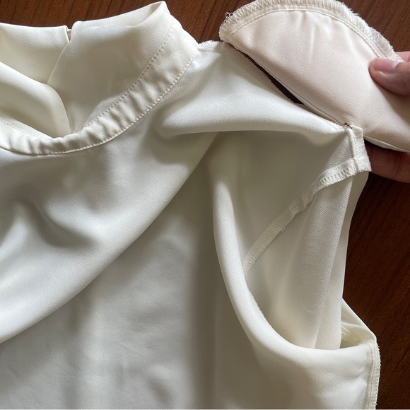 Vintage Peter Pan Collar Creamy White Blouse - Picture 11 of 11